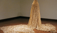 Made of 60.000 Band-Aids, a living blanket to make us wonder!/ A arte do artista McPhail: um cobertor feito por&nbsp;curativos!